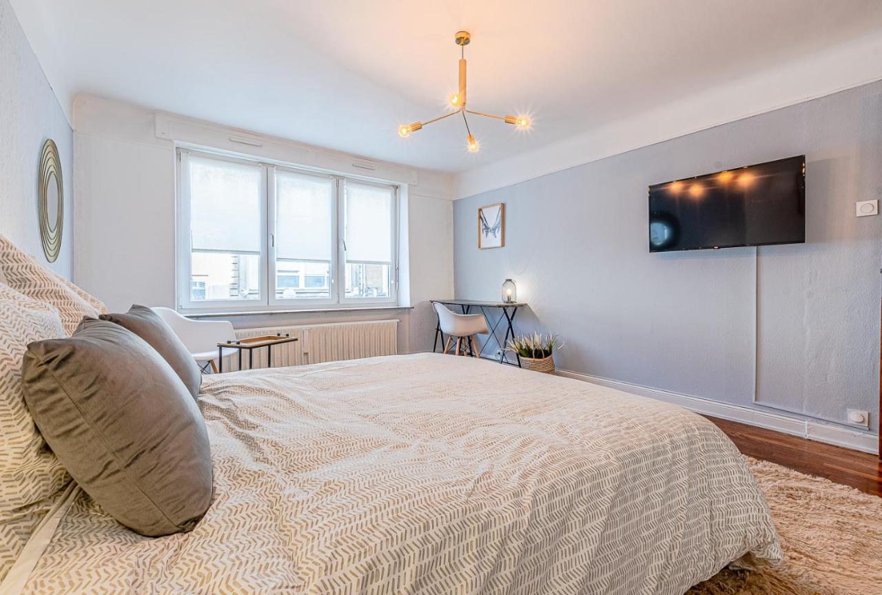 1 Studio & 4 Appts - 1 A 4 Lits - 1 A 7 Pers - 1 Immeuble - Confort, Flexibilite ------ English - 1 Studio & 4 Apts - 1 To 4 Beds - 1 To 7 Guests - Same Building - Comfort, Flexibility Hayange Buitenkant foto